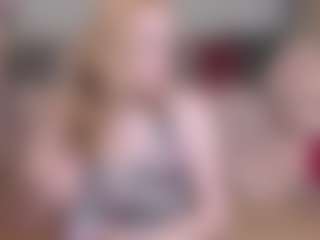 Live cam show with MadissonKiss - Small Tits on hotwifechat.live