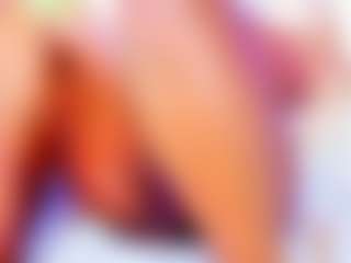 Live cam show with JELANY - Sucking on Camsoda
