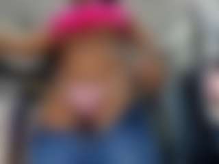 Live cam show with mareiabold - Ebony on parknlotfishbdy | colombia