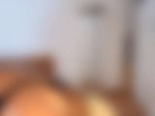 Live cam show with SexySofiax - Ride on Camming Site