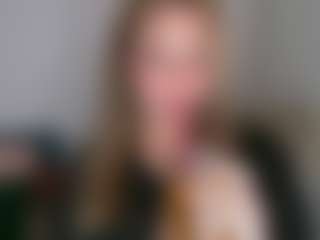 Live-sekscamshow van LilyHoney