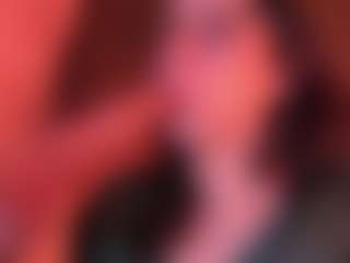 Live-Cam-Show mit Apartment 28 - Gagging auf Camsoda