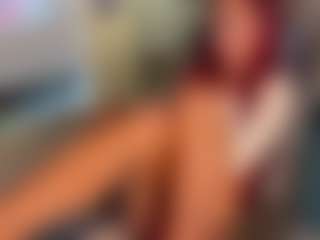 Live cam show with AgataBryantt - Shaved Pussy on chickslive.net