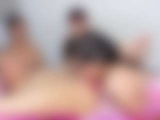 Cloe-World1's Live Sex Cam Show