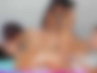 Cloe-World1's Live Sex Cam Show