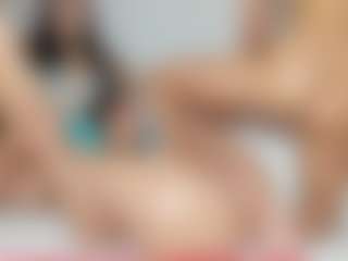 Cloe-World1's Live Sex Cam Show