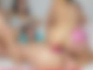 Cloe-World1's Live Sex Cam Show