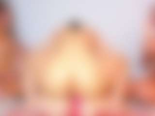Cloe-World1's Live Sex Cam Show