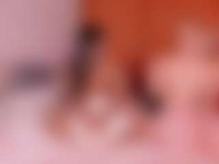 Live cam show with Cloe-World1 - Squirt on sexylive.show