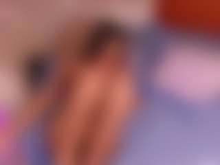 Cloe-World1's Live Sex Cam Show