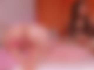Live cam show with Cloe-World1 - Big Ass Teen (18+) on Uber Horny