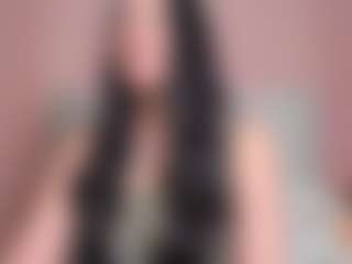 Isabed's Live Sex Cam Show