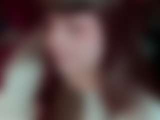 Live cam show with Camiiowo - Ball Sucking on SquirtSoMuch
