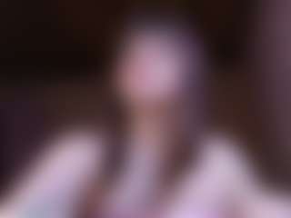 Camiiowo's Live Sex Cam Show