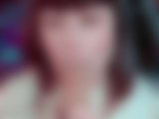 Camiiowo's Live Sex Cam Show