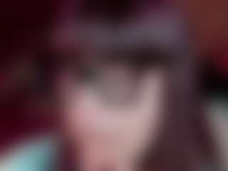 Camiiowo's Live Sex Cam Show
