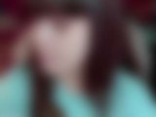 Camiiowo's Live Sex Cam Show