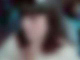 Live cam show with Camiiowo - Shaved on madthumbs