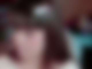 Live cam show with Camiiowo - Handjob on Milfs Live