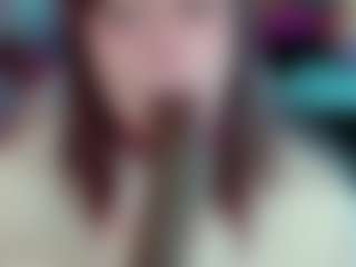 Camiiowo's Live Sex Cam Show