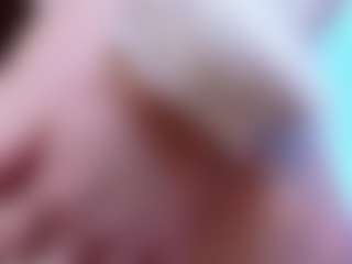 Live cam show with Camiiowo - Cute on Camsoda