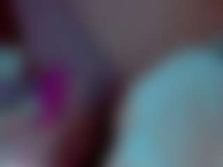 Camiiowo's Live Sex Cam Show
