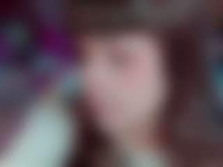 Live cam show with Camiiowo - Body Massage on crypto-cams