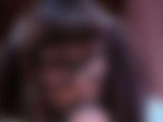 Live cam show with Camiiowo - Body Massage on sexytreat.net