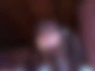 Camiiowo's Live Sex Cam Show