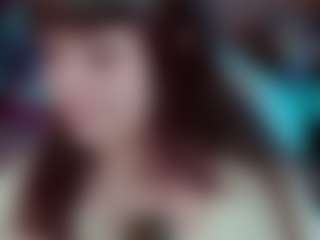 Live cam show with Camiiowo - Cute on Camsoda
