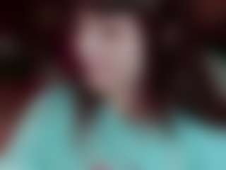 Live cam show with Camiiowo - BBW on madthumbs