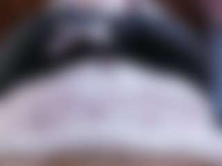 Live cam show with Camiiowo - Solo on CamClone