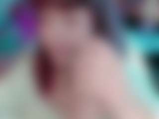 Camiiowo's Live Sex Cam Show