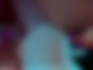 Camiiowo's Live Sex Cam Show