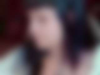 Live cam show with Camiiowo - Normal on Instabang