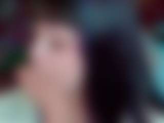 Camiiowo's Live Sex Cam Show