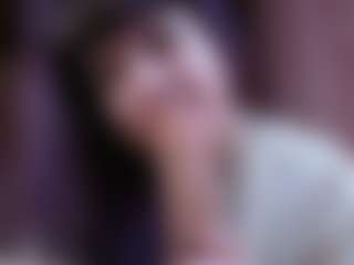Live-Cam-Show mit Camiiowo - Body Massage auf Camsoda