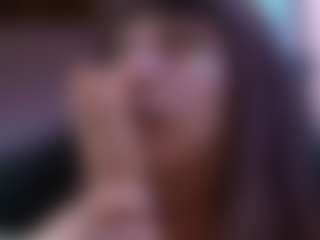 Camiiowo's Live Sex Cam Show
