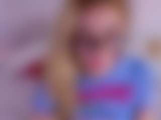 Live cam show with Ciara Rio - Blonde Hair on AdultVida.com