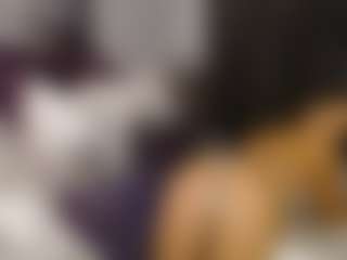 Live cam show with MissAndreaNicole - Athletic Middle Aged on CamwithHer