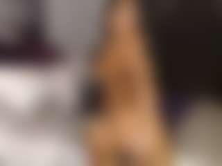 Live cam show with MissAndreaNicole - Athletic Middle Aged on CamClone