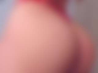 Live cam show with Evaa - Garter on Streamer API