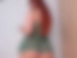 Evaa's Live Sex Cam Show