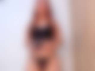 Live cam show with Evaa - Garter on mypornchat.com