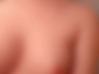 Live cam show with Evaa - Garter on StripNow