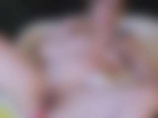Live cam show with LissaRoss - Thong on Camsoda