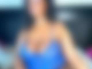 Roundassbaby's Live Sex Cam Show