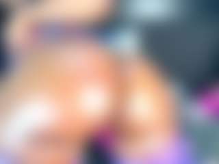 Roundassbaby's Live Sex Cam Show
