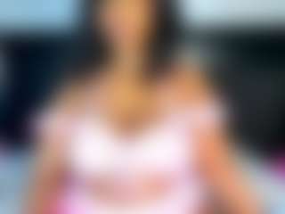 Roundassbaby's Live Sex Cam Show