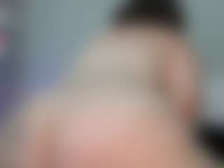 Live cam show with Juli Monroe - Blonde Hair Middle Aged on Fit Hotties